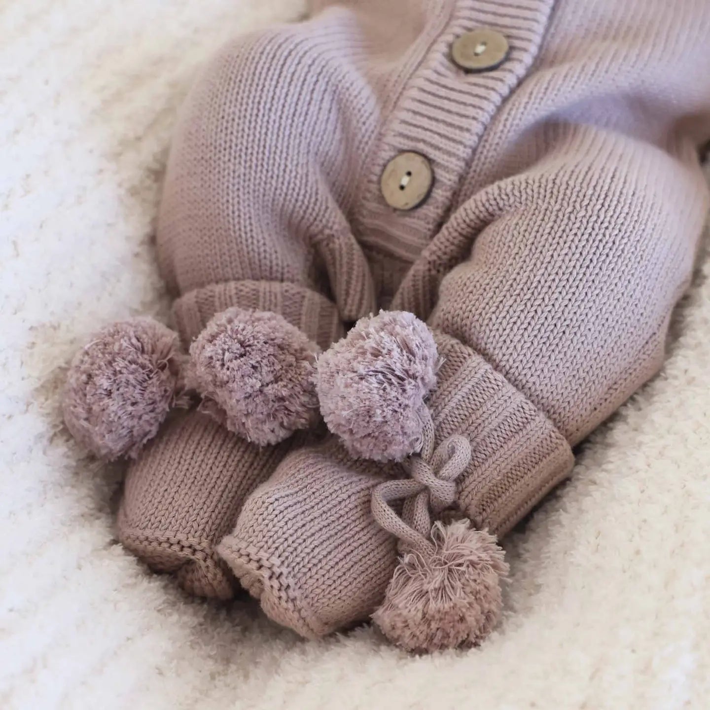 Knit Pom Pom Baby Booties