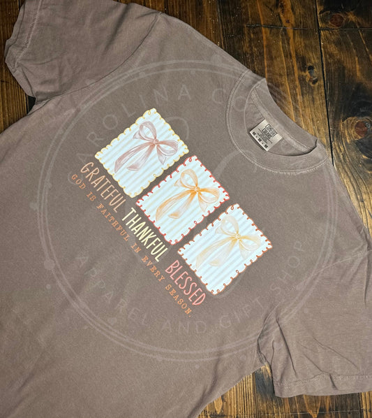 God Is Faithful In Every Season Tee - Espresso