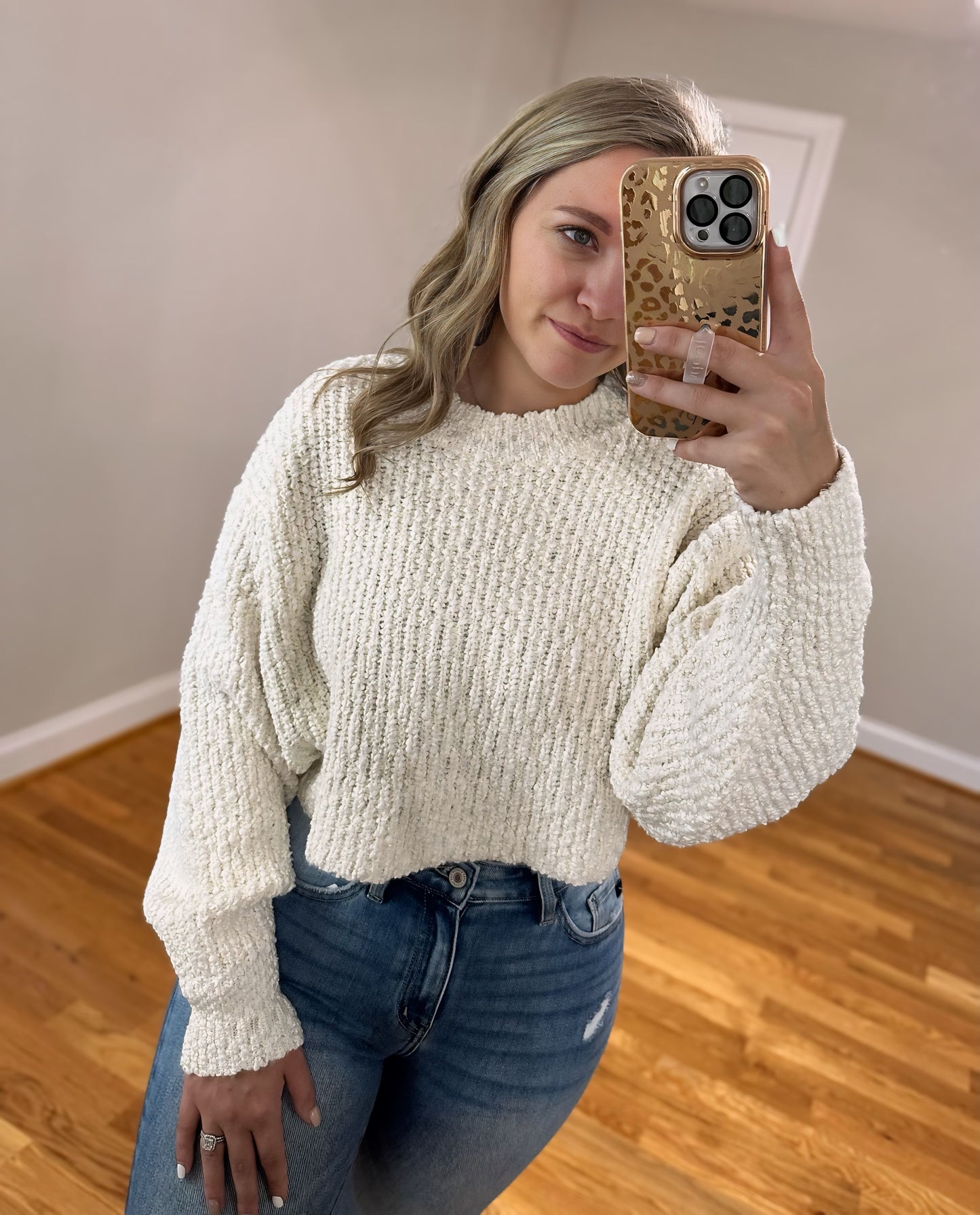 Dreamy Days Cropped Sweater - Cream